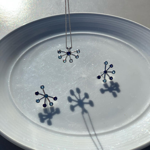Snowflake Necklace in White Gold